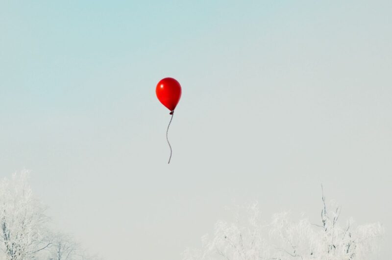 Palloncino che rappresenta le emozioni in alto